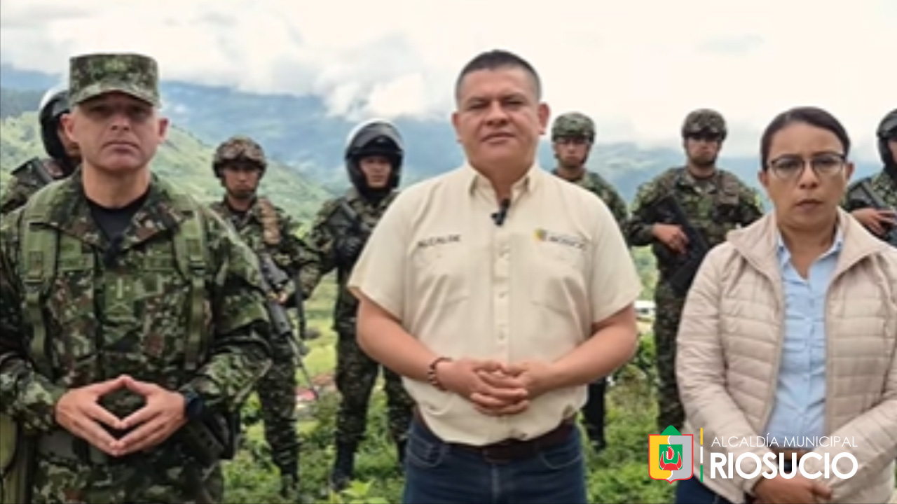 Alcalde y miembros del ejército