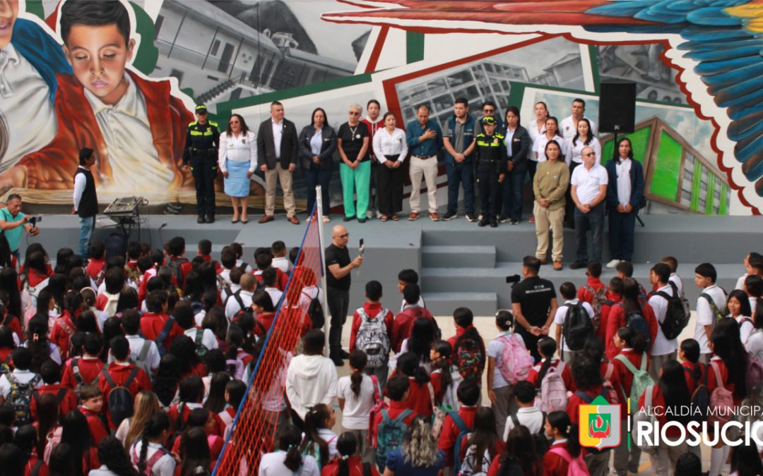 Llegaron los estudiantes a la nueva sede de la Escuela Normal