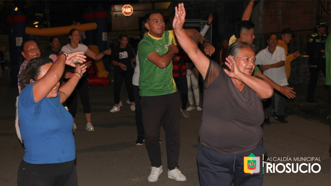 Ciudadanos realizando actividad física