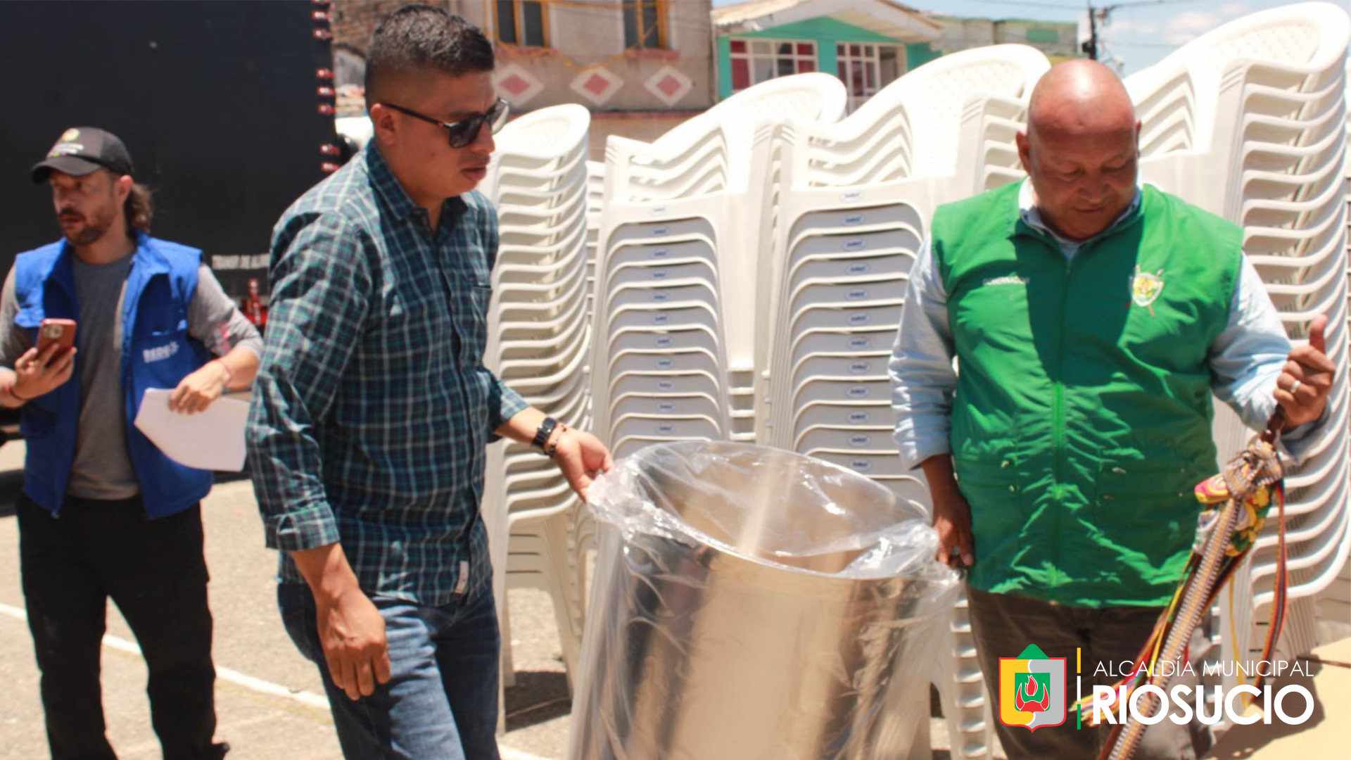 nota entregas centos comunitarios